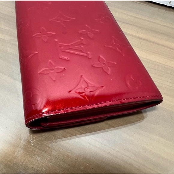 Louis Vuitton Candy Apple Red Patent Leather Vernis Wallet with Chain